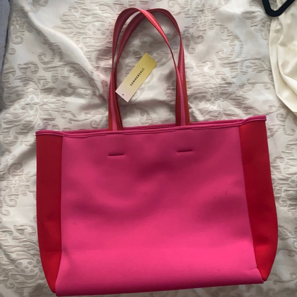 NWT summersalt tote, never used, mint condition